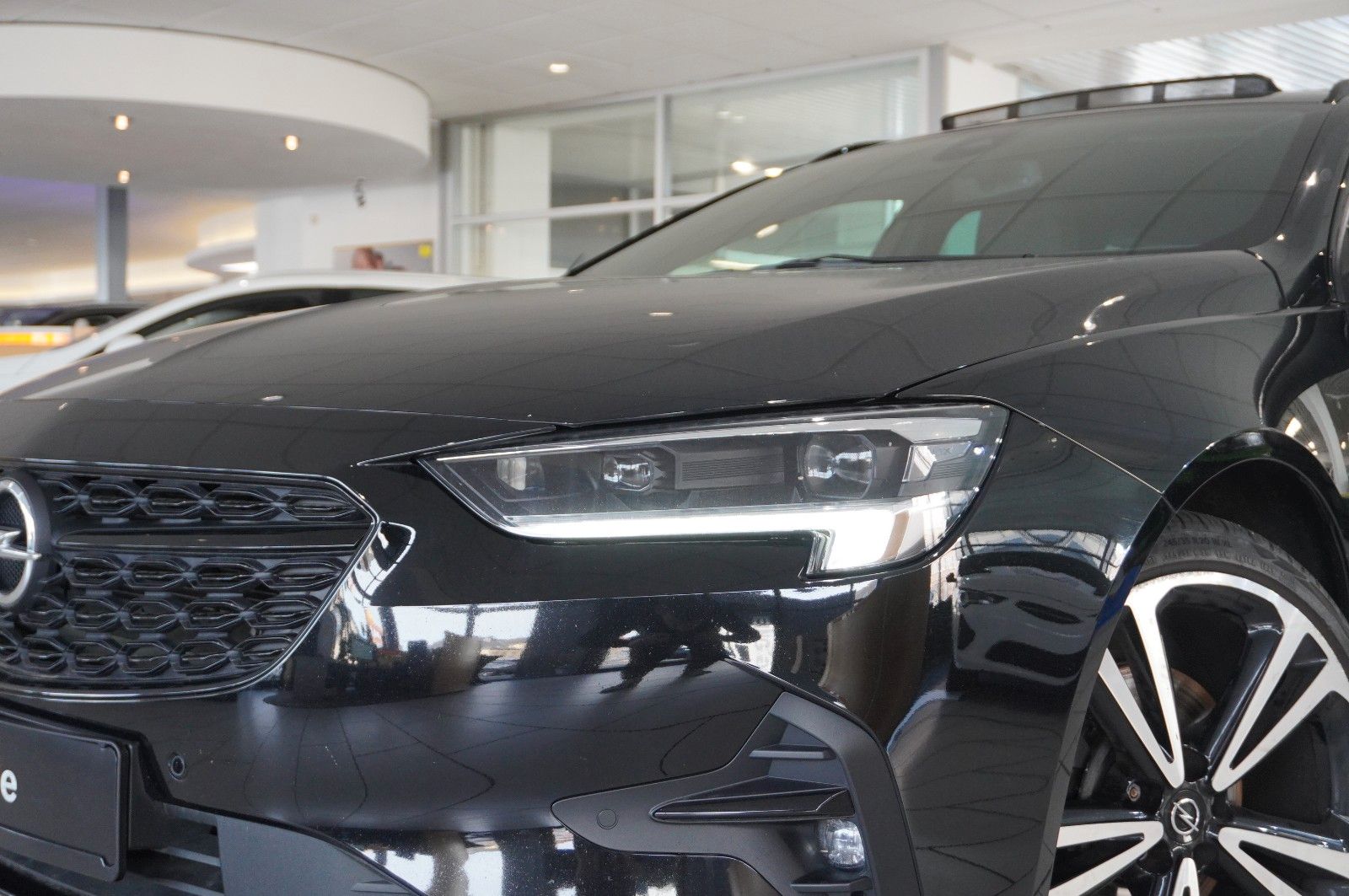 Fahrzeugabbildung Opel Insignia B ST 2.0D ULTIMATE NAVI/OPC/KAMERA/AHK