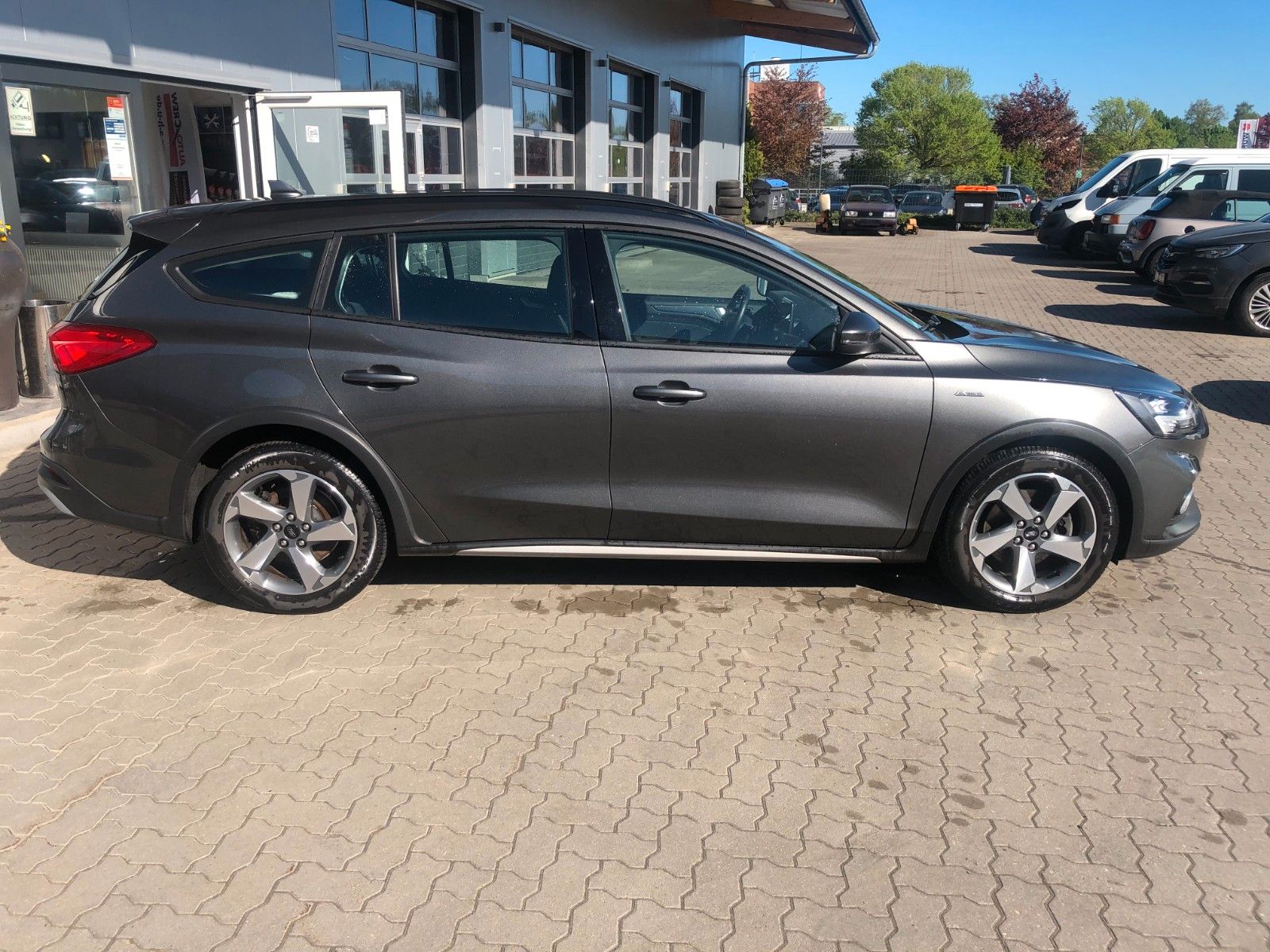 Fahrzeugabbildung Ford Focus Turnier Active
