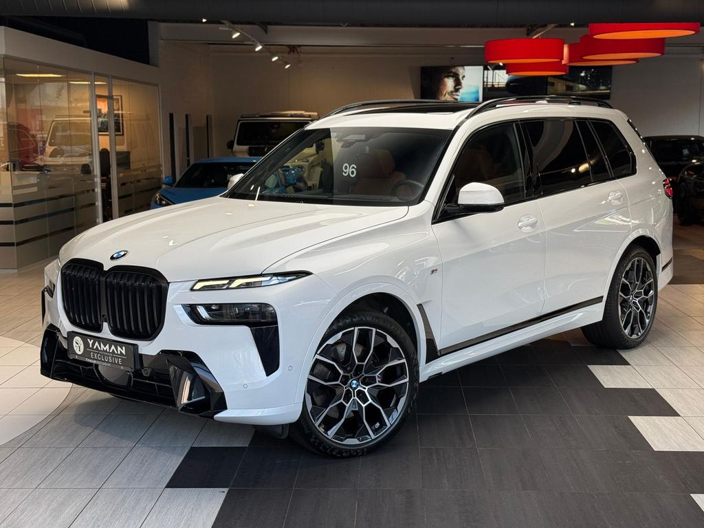Image of BMW X7