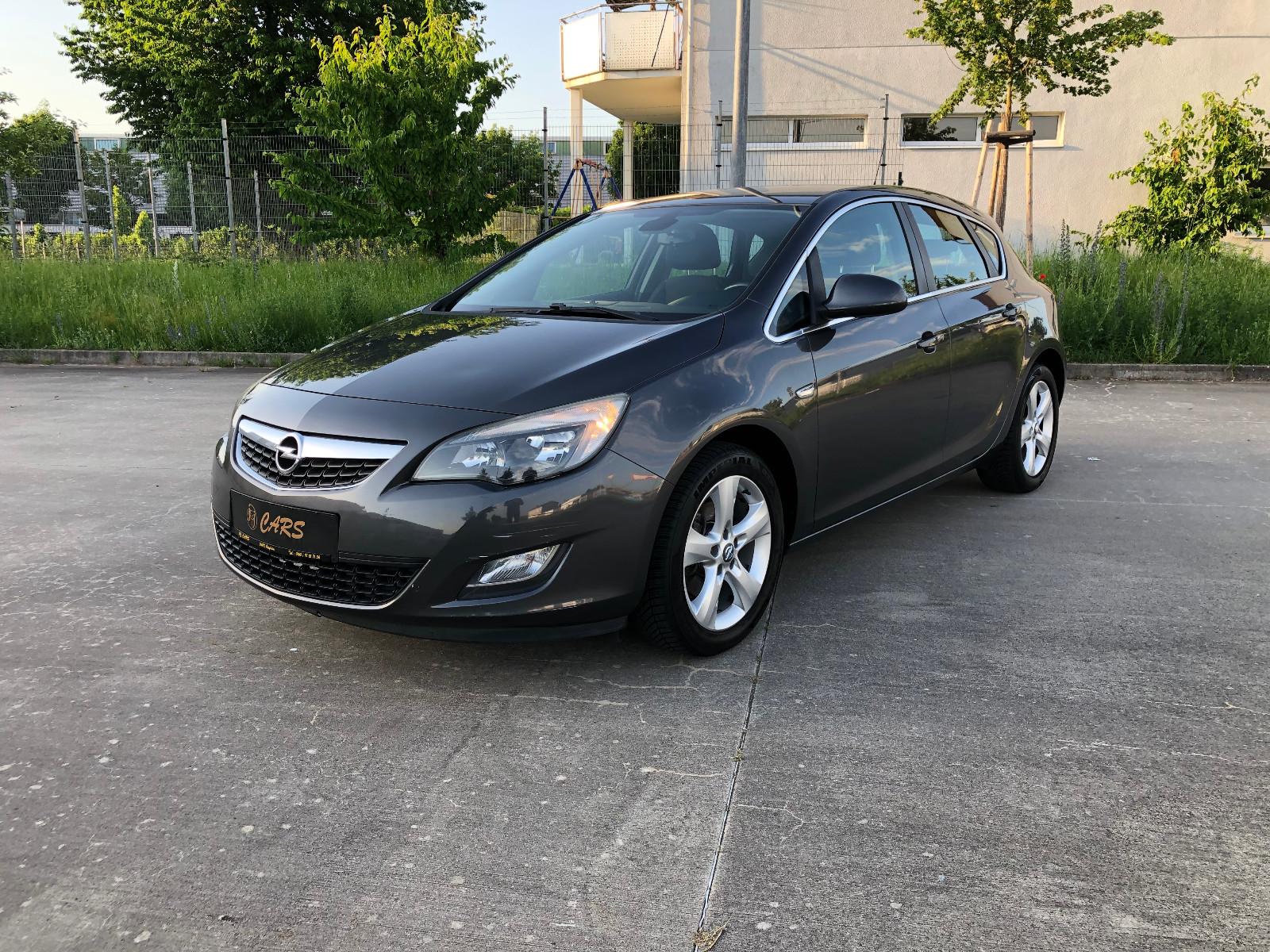 Opel Astra J Lim. 5-trg. Sport