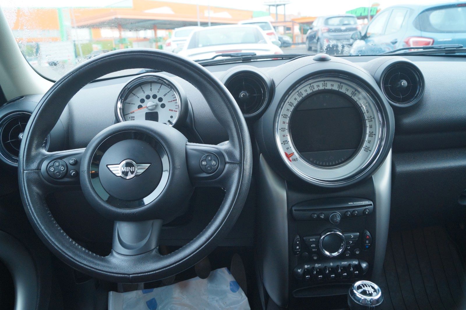 Fahrzeugabbildung MINI COOPER Countryman Cooper