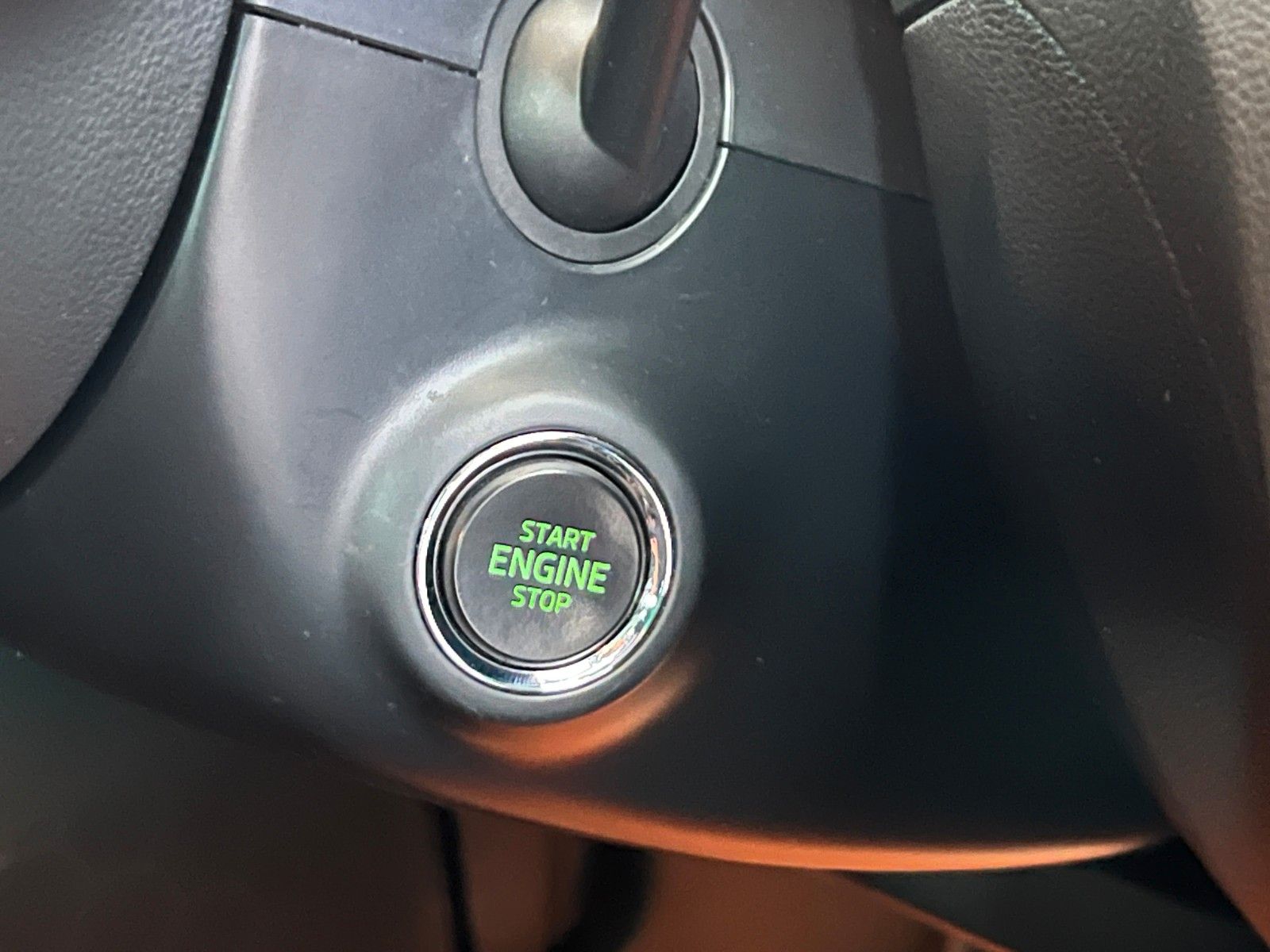 Fahrzeugabbildung SKODA Octavia Combi Premium Edition *Leder*Kamera*LED