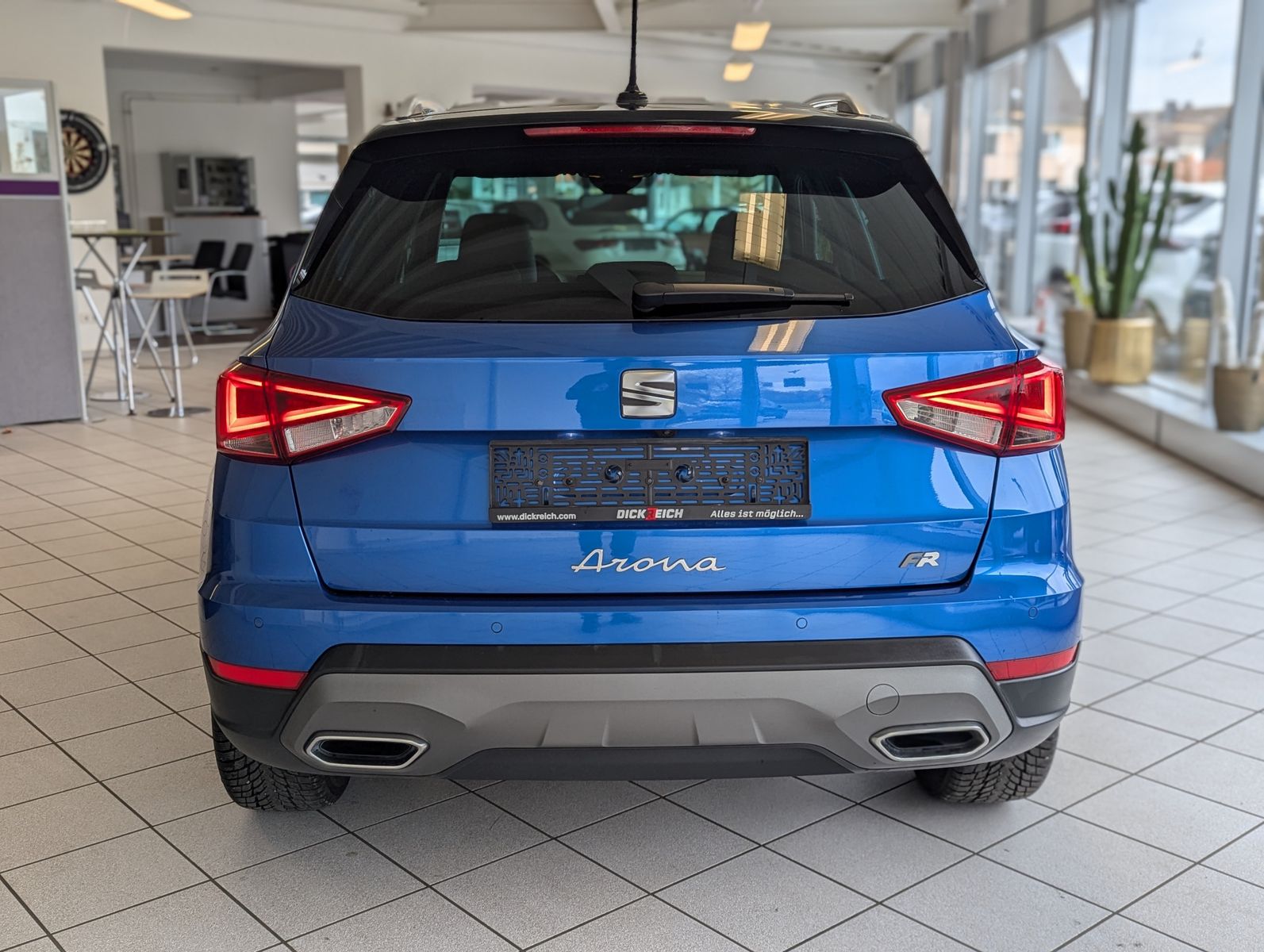 SEAT Arona 1.5 TSI DSG FR LED ACC Cam Dinamica AHK 18 - Image 6