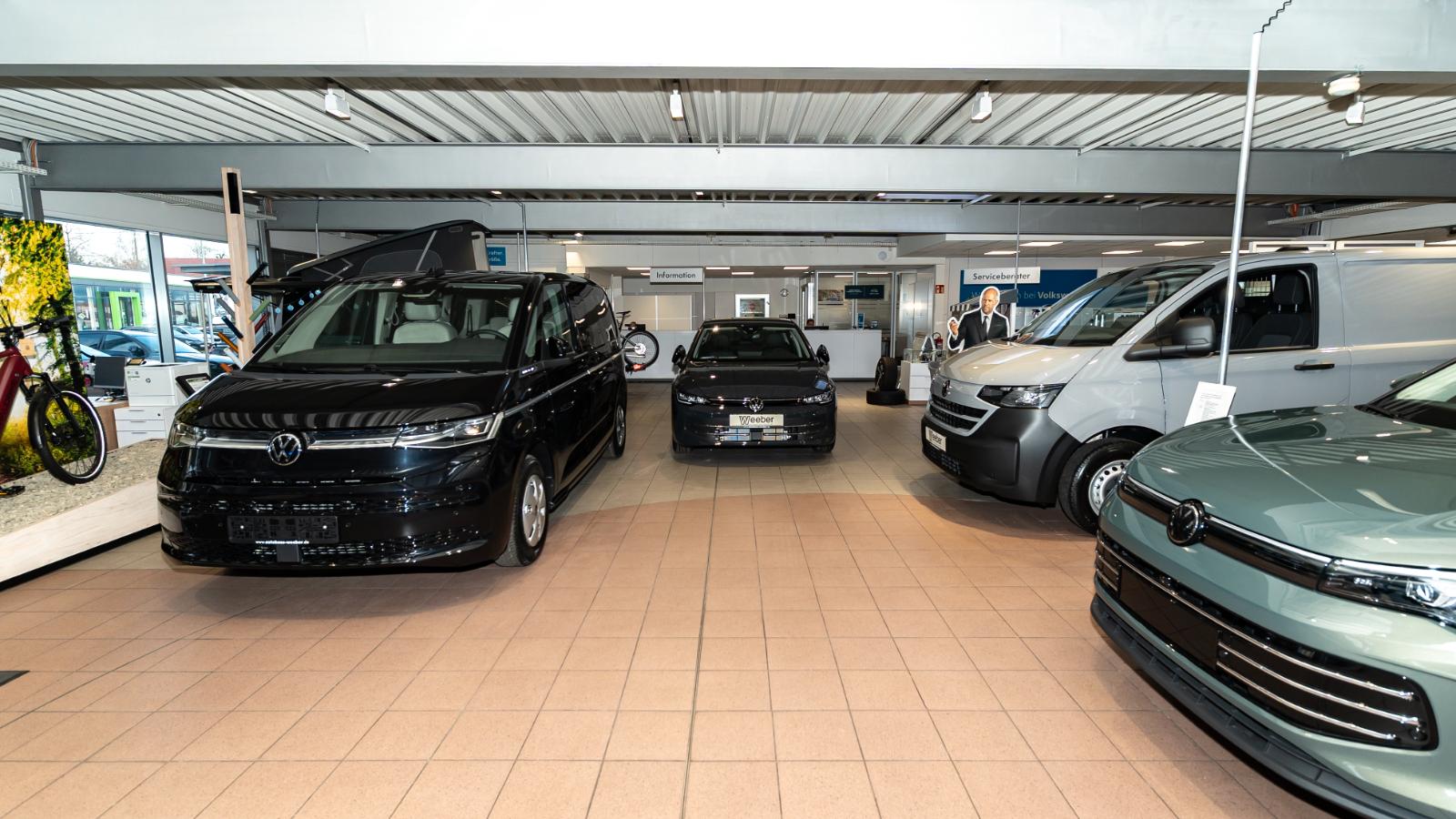 showroom-image-bottom