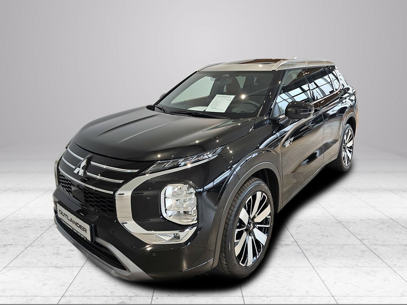 Mitsubishi Plug-in Hybrid Outlander - Bild 2