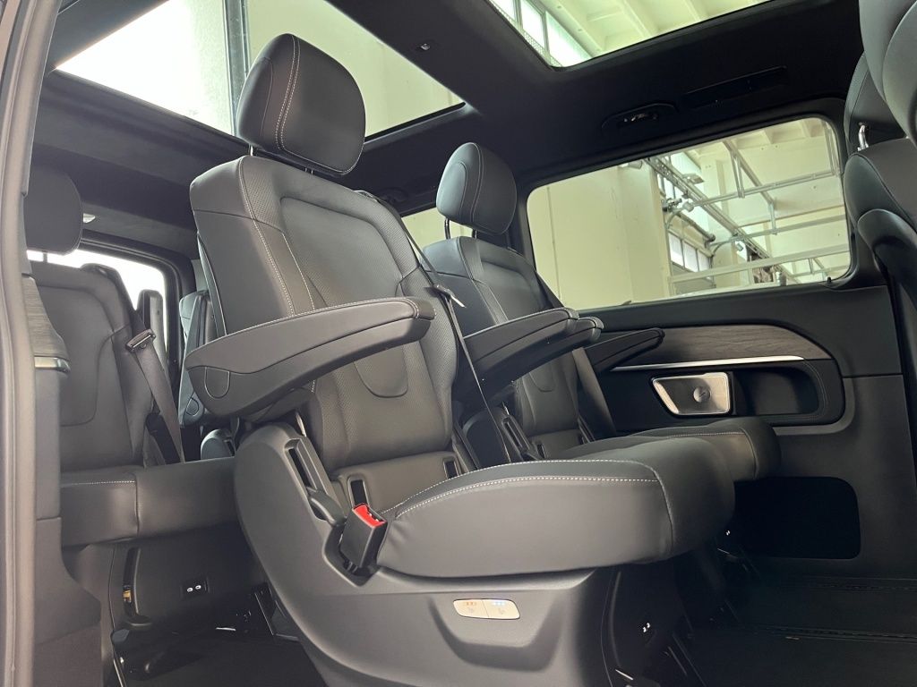 Fahrzeugabbildung Mercedes-Benz V 300 EXCLUSIVE lang 4x4 6x SHZ+Belüftg.PANO AHK