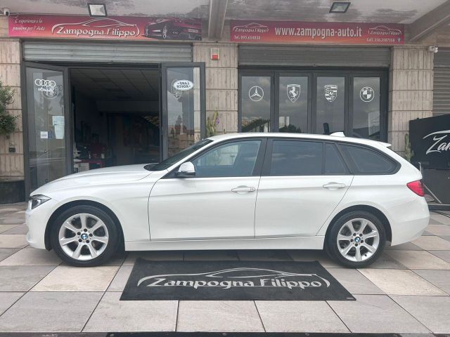 BMW Bmw 320d Touring 184CV auto Luxury - 2013