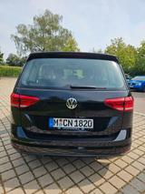 Volkswagen Touran 1.5 TSI ACT DSG LED ACC - 7 Sitze - VW Touran von privat