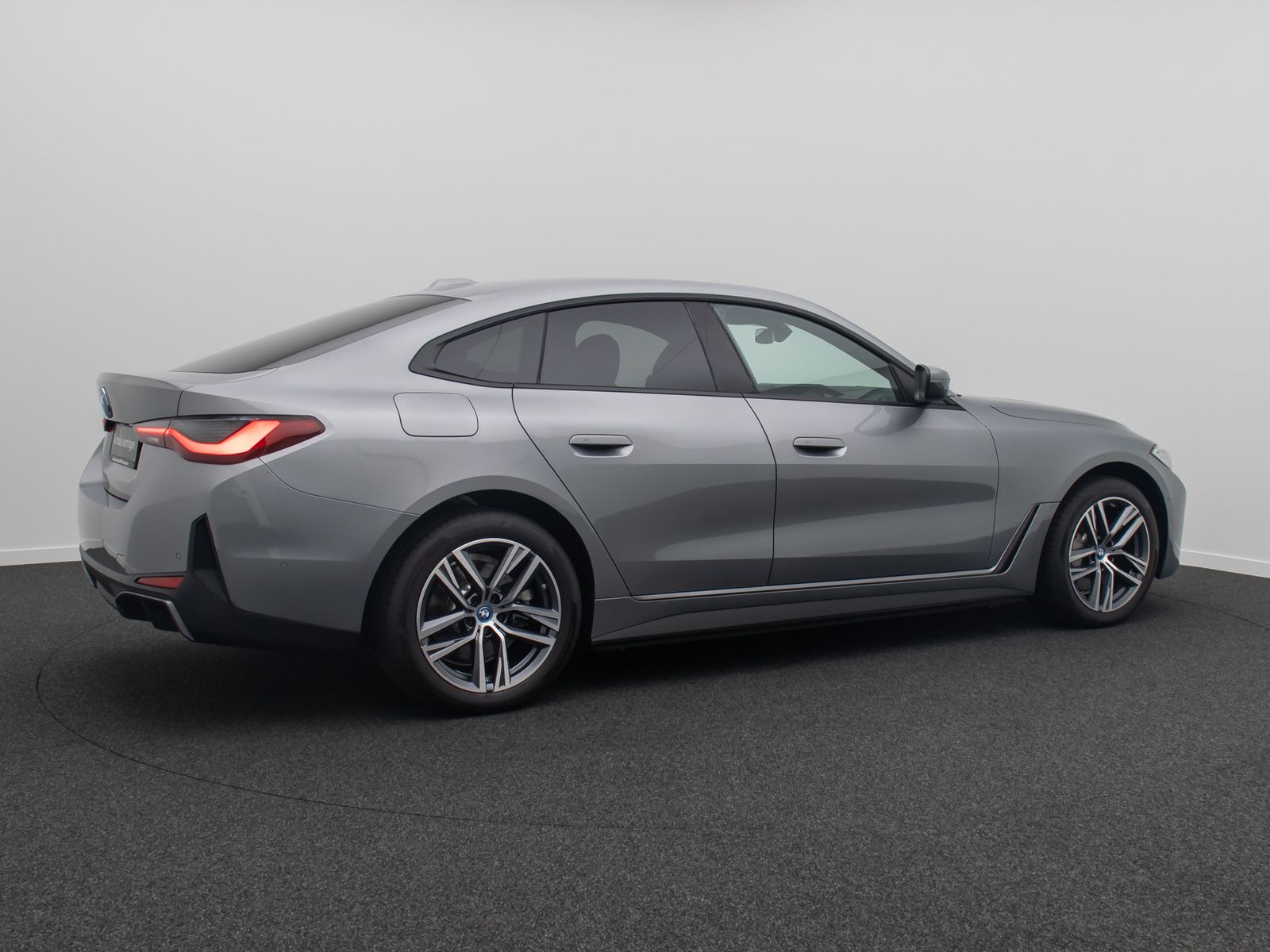 Fahrzeugabbildung BMW i4 eD40 Gran Coupé Kamera HUD DAB H/K Komfort