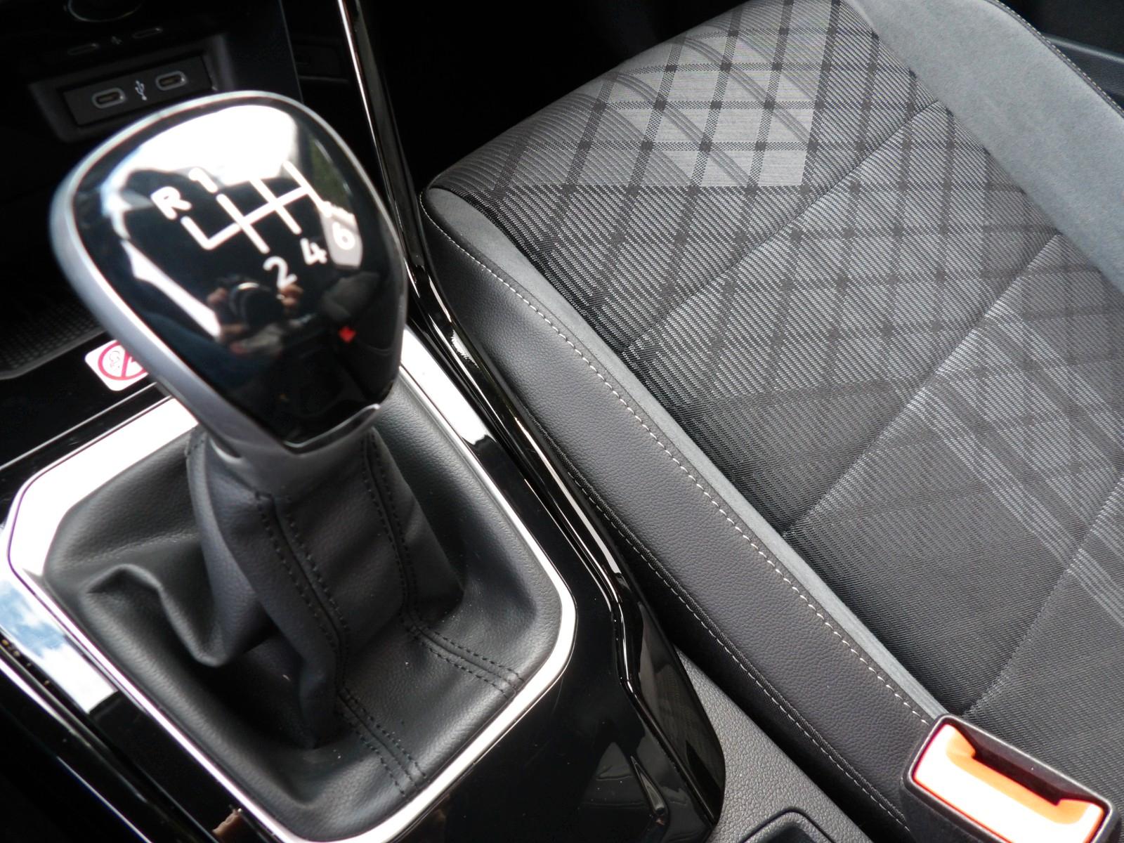 Volkswagen T-Roc R Line 1.5 TSI ACC LED 1.Hand!, миниатюра 18