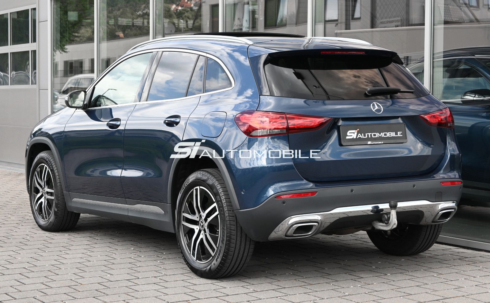 Fahrzeugabbildung Mercedes-Benz GLA 200 d 4MAT. Progressive °AHK°PANORAMA°