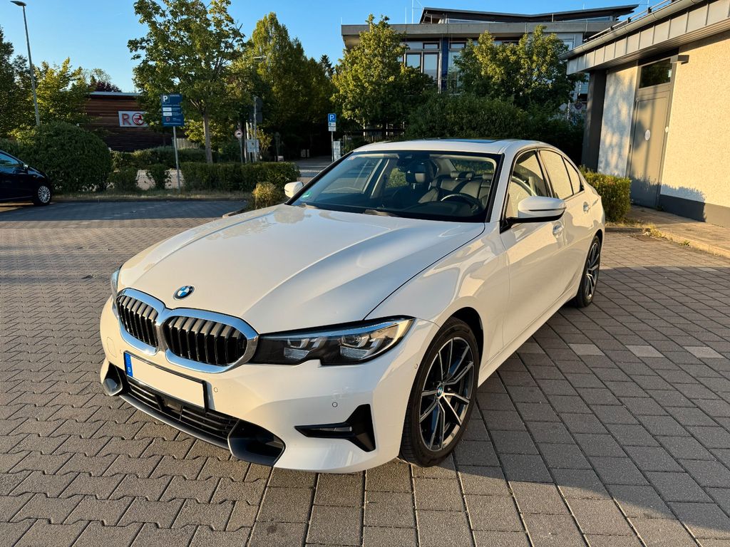 Image of BMW 320