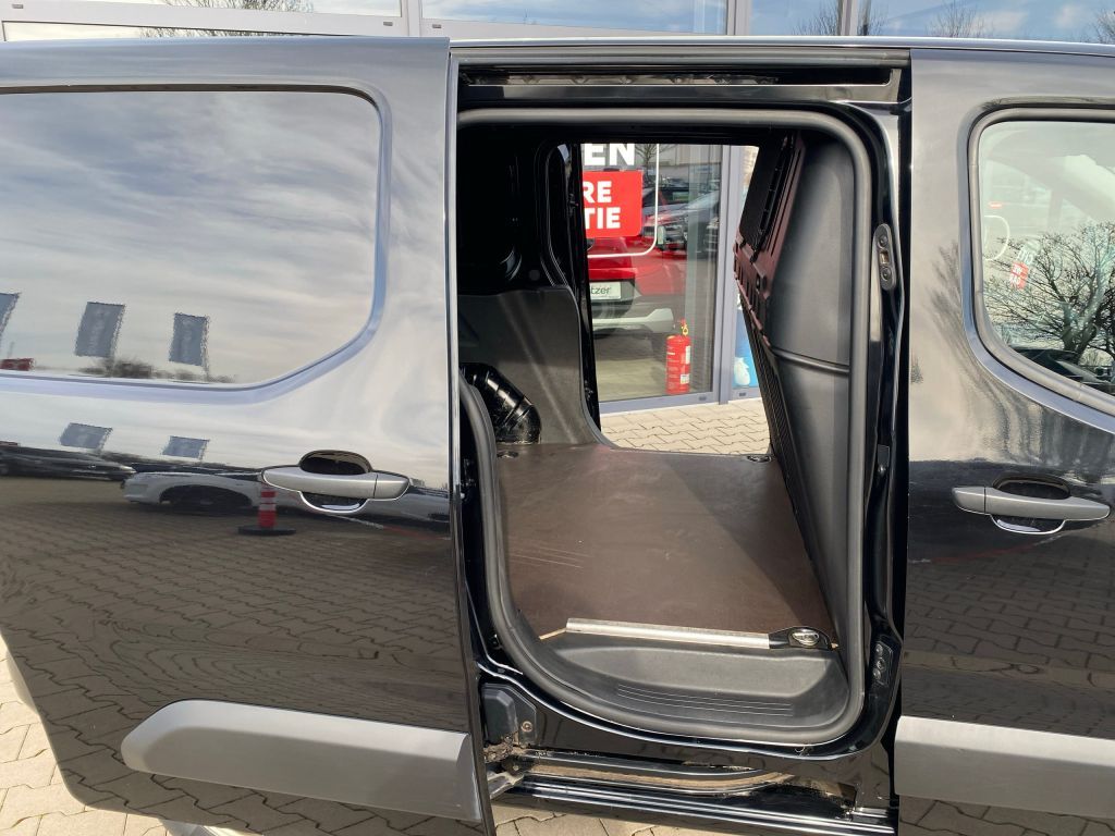 Fahrzeugabbildung Citroën Berlingo 1.5 Diesel 100 M S&S Club *AZV*Sitzh*PD