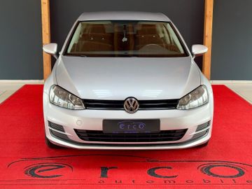 Volkswagen Golf - 2