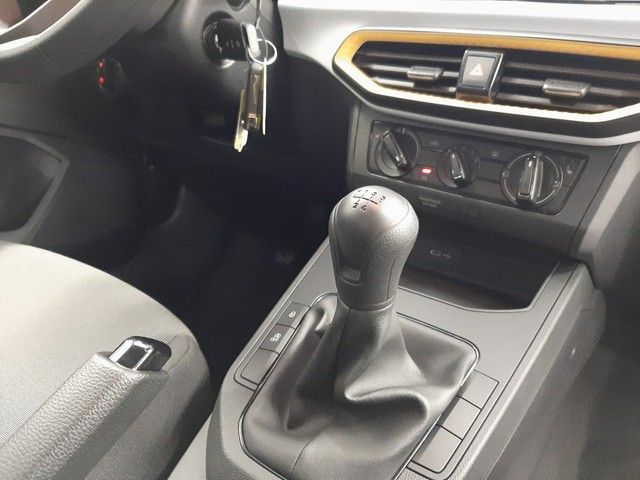 Fahrzeugabbildung Seat Ibiza Hola 1.0MPI LED PDC SHZ 15"Alu MFL 0,99%