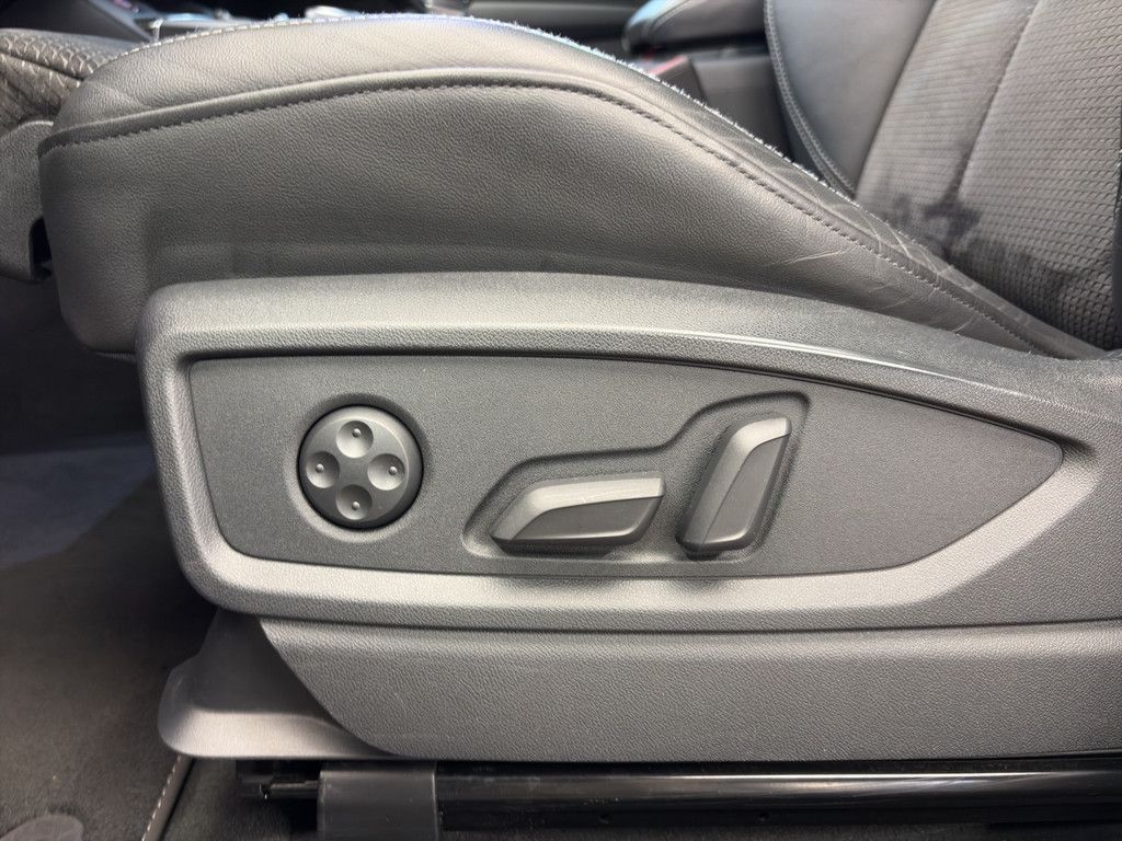 Audi SQ5 3.0 TDI quattro AHK+Pano+Kamera+Navi+ACC foto 24