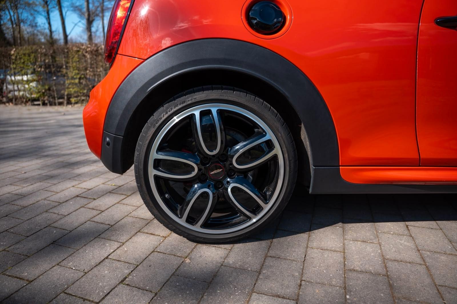 MINI John Cooper Works Cabrio John Cooper Works
