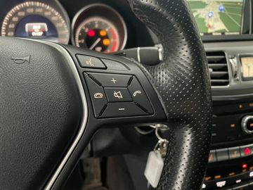 Mercedes E 200 - 12