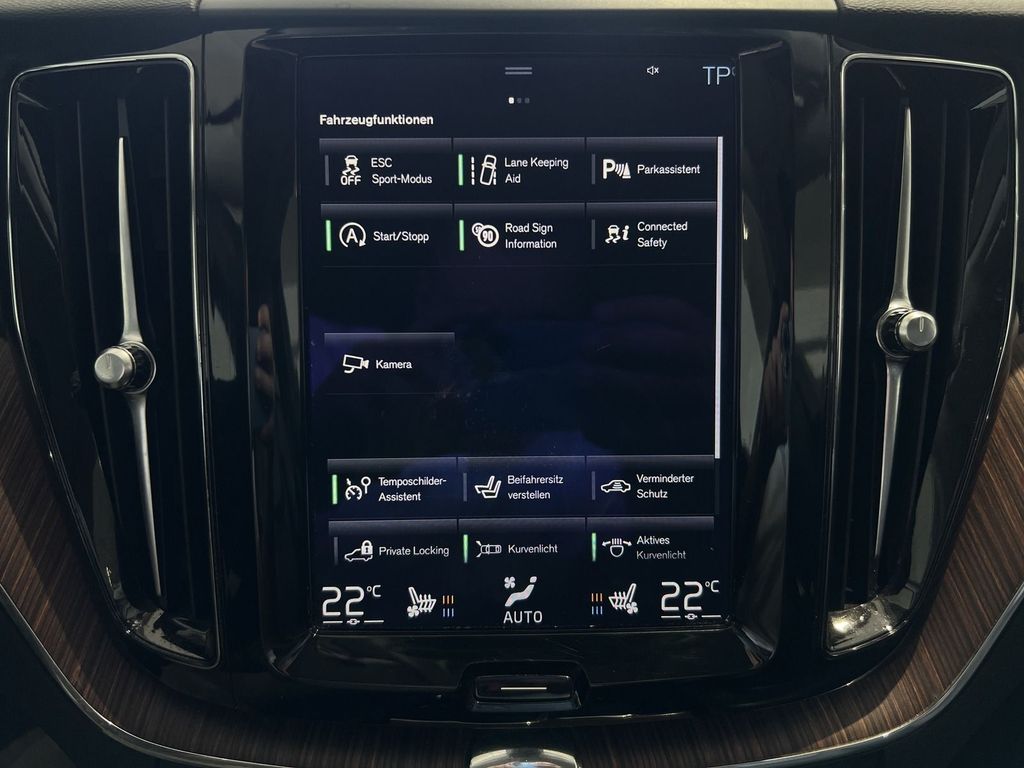 Volvo XC60 D5 Inscription AWD B&W Massage Pano Kamera