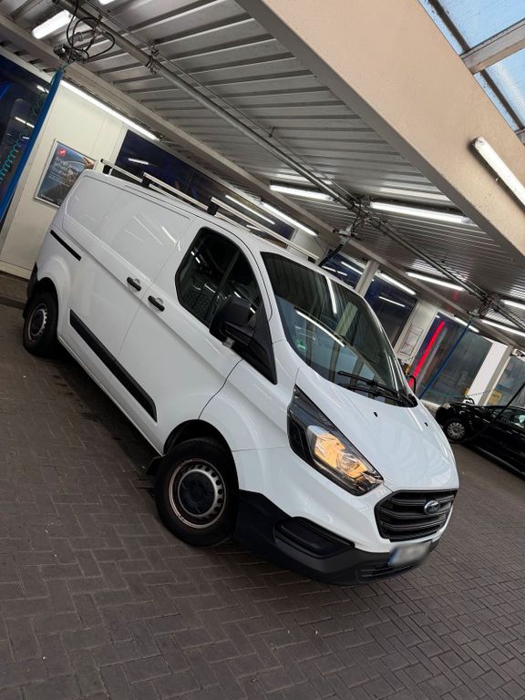 Image of Ford Transit Custom