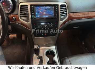 Jeep Grand Cherokee - 12