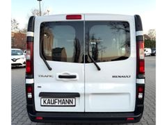 Fahrzeugabbildung Trafic Combi L2H1 3,0t Life 1.Hand/9xSitze