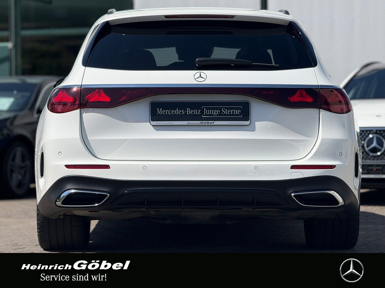 Fahrzeugabbildung Mercedes-Benz E 220 d T AMG*SITZKLI*HEAD-UP*PANO*BURMESTER*AHK