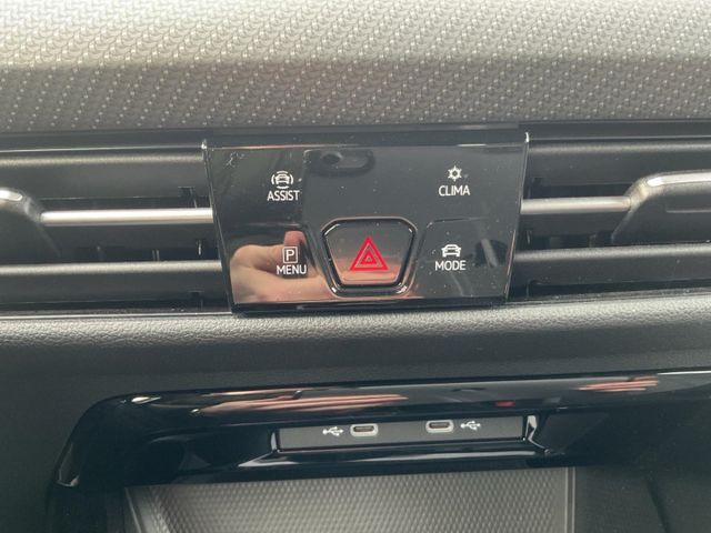 Golf Variant 8 VIII R-Line 1.5 eTSI Navi Rear Vi