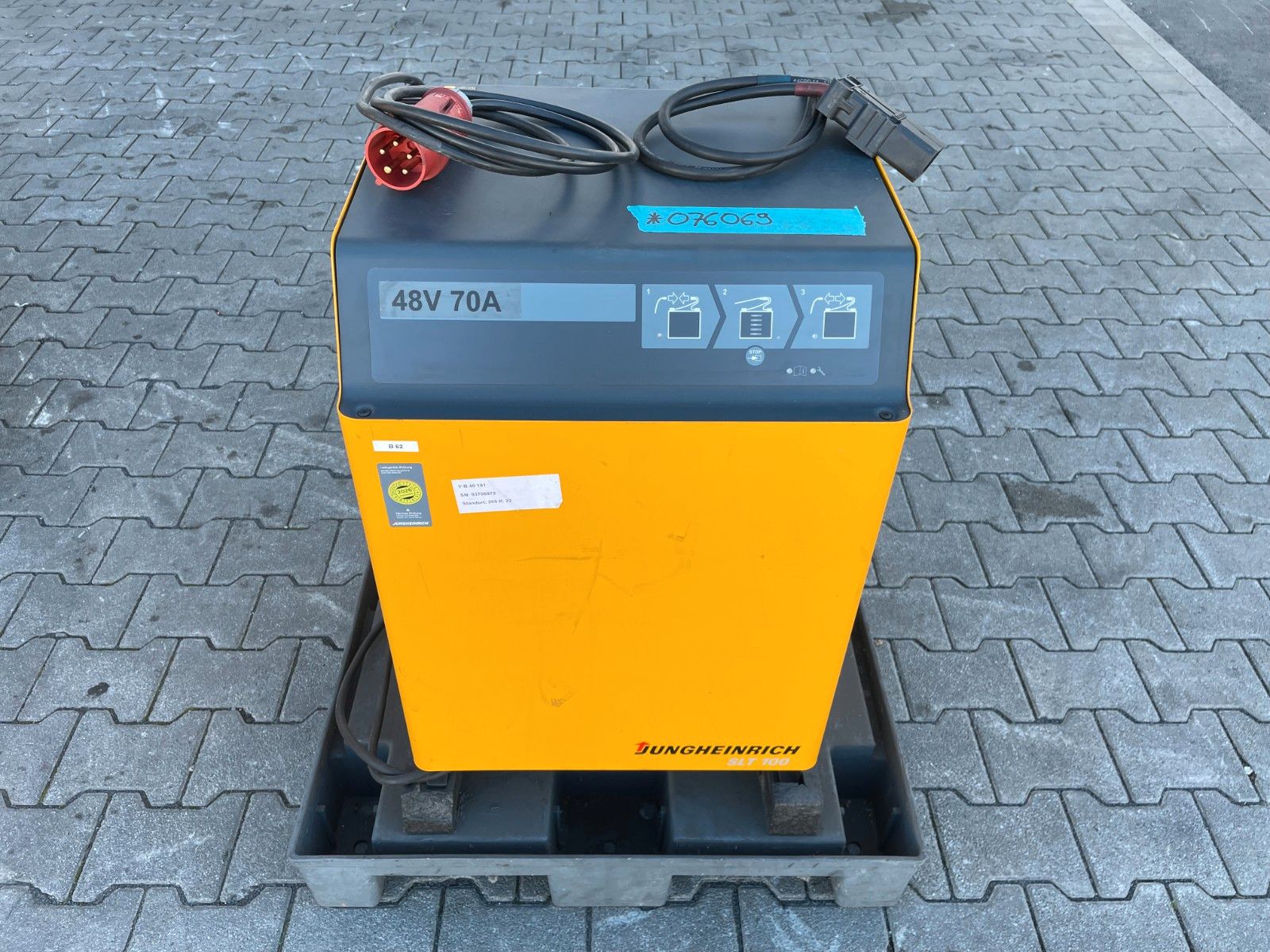 Fahrzeugabbildung Jungheinrich ETV C16 / Triplex 5.3m / SS / nur 3.594h / 2023