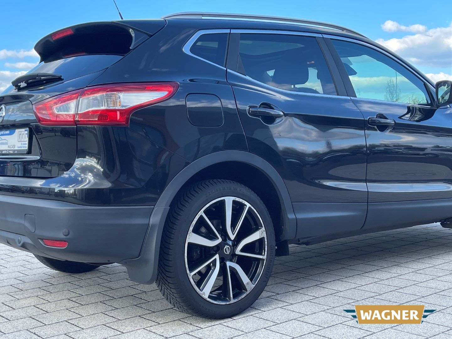 Fahrzeugabbildung Nissan Qashqai N-Connecta Automatik Tempomat