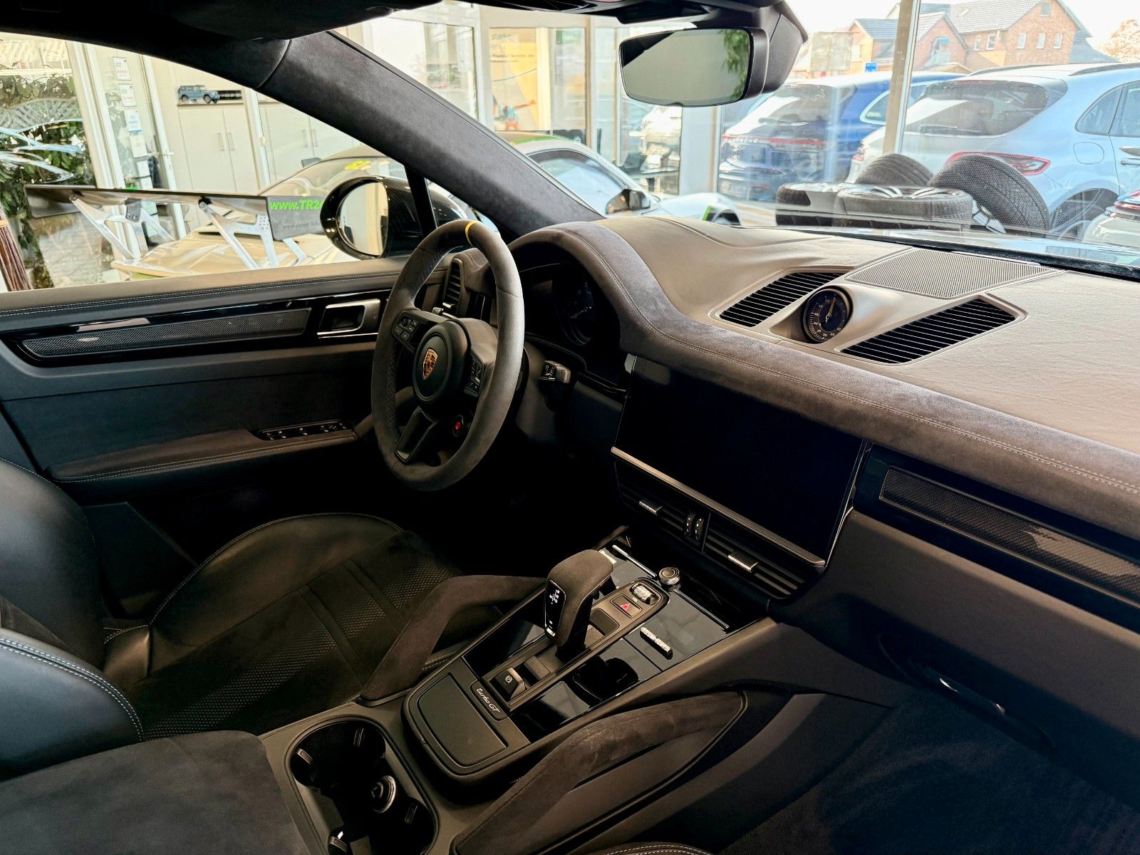Fahrzeugabbildung Porsche Cayenne Turbo GT ACC / HeadUp / 22Zoll / Keyless
