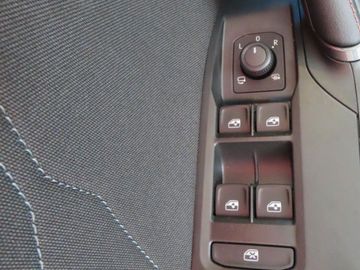 Fotografie 13 des Cupra Leon Sportstourer 1.5 eTSI 110 kW DSG AHK Kamera