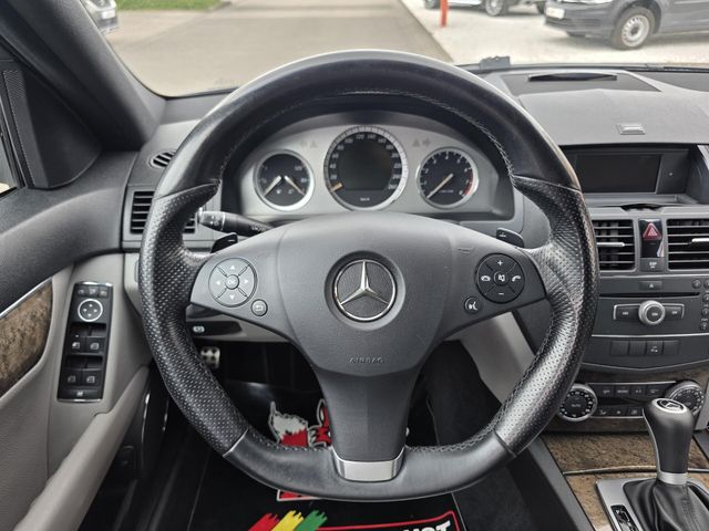 MERCEDES-BENZ C 200 — Foto 17
