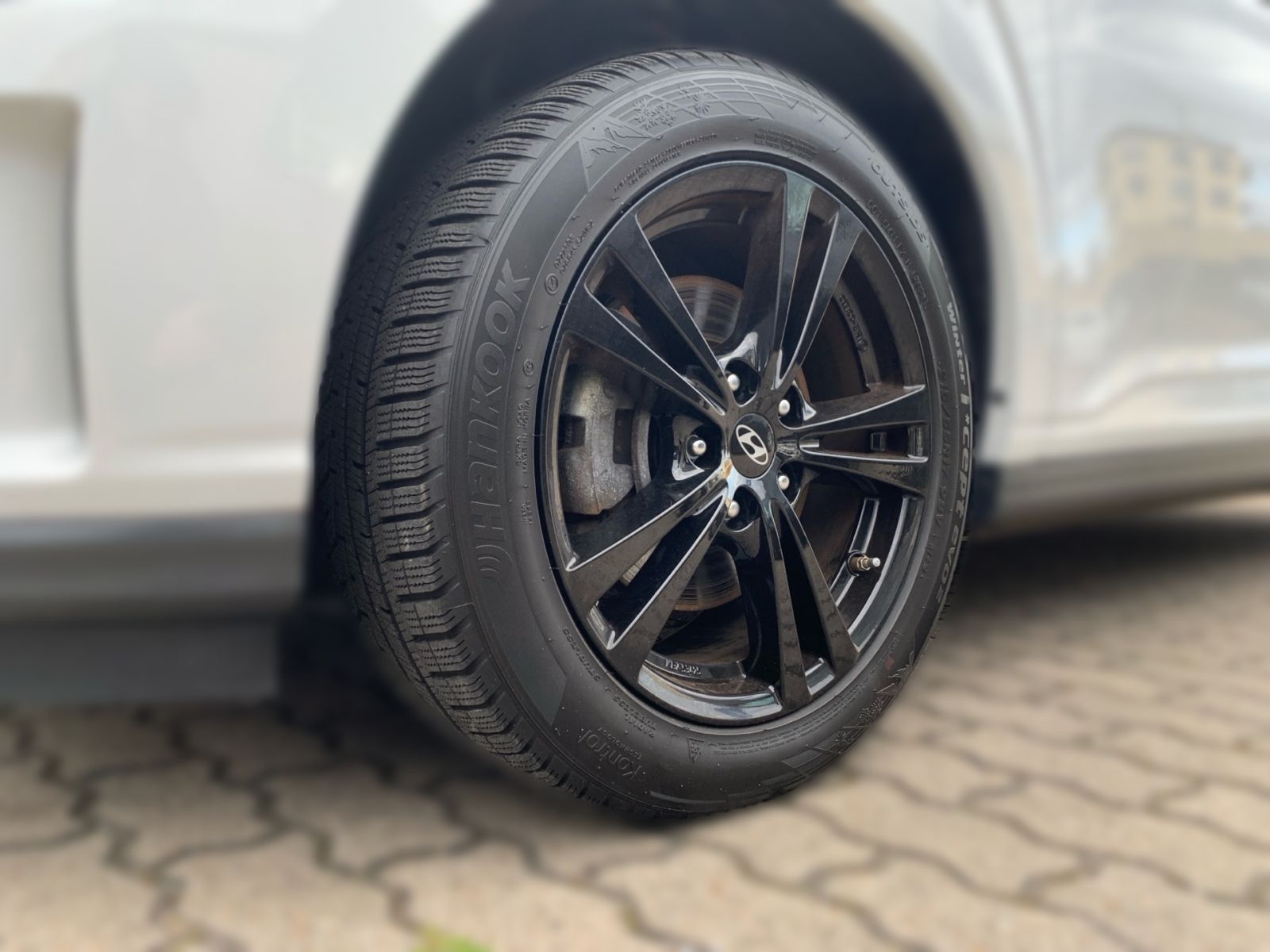 Fahrzeugabbildung Hyundai KONA Prime Elektro 64 kWh 1Hd