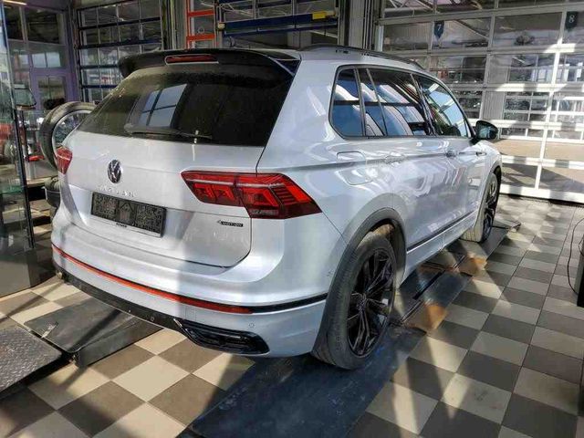 Tiguan 2.0 TDI 4M R-LINE BLACKSTYLE PANO+KAM+AHK