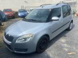 Skoda Roomster 1.6 16V Style/Automatik - graue Skoda Roomster