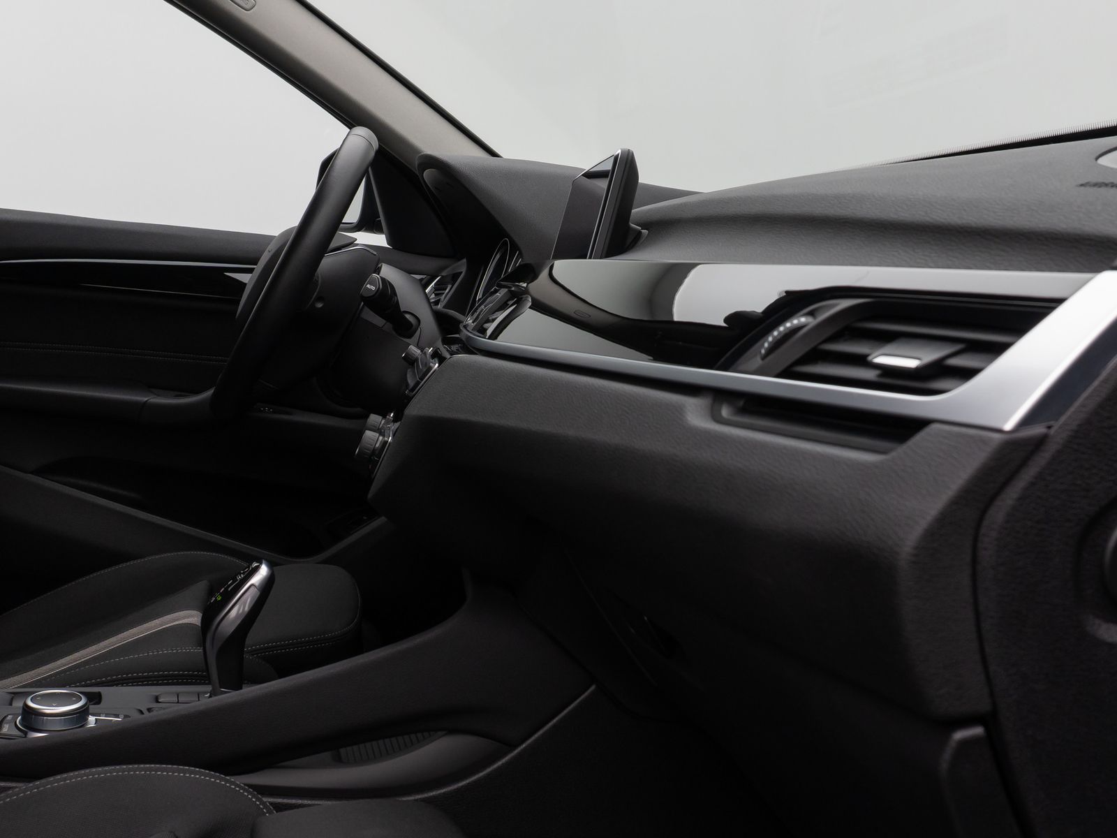 Fahrzeugabbildung BMW X1 sD18i Kamera DAB HiFi Navi Komfort LED Sport
