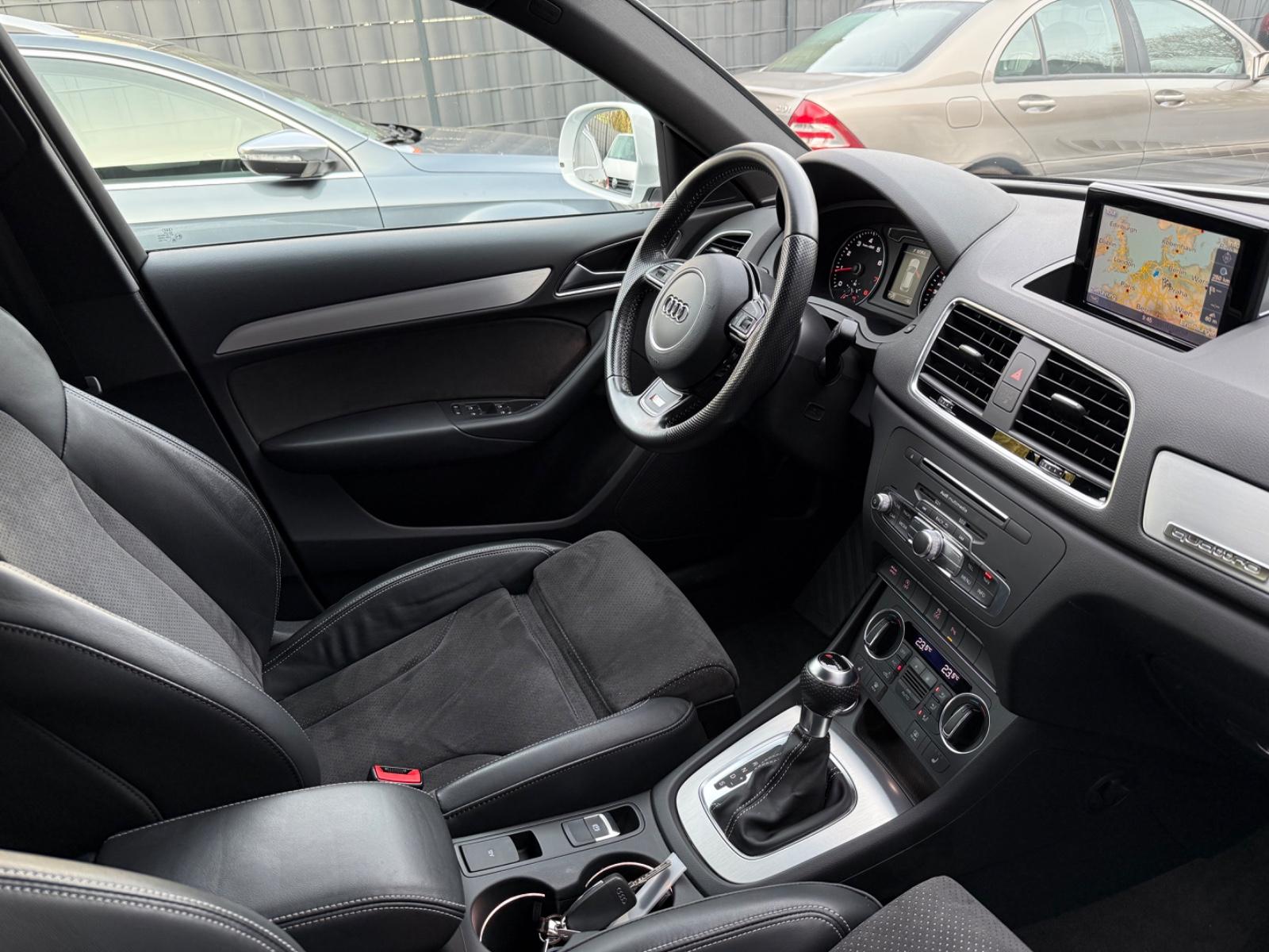 Audi Q3 sport quattro S-Line Sport S-tronic
