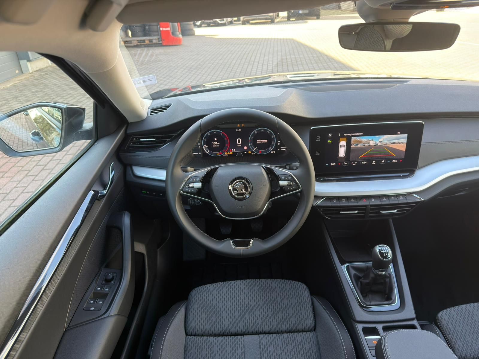Fahrzeugabbildung SKODA Octavia Combi 2.0 TDI CLEVER *NAVI*ACC*KESSY*BT*