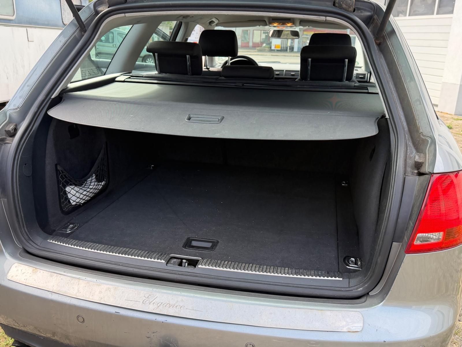 Audi A4 2006 — photo 8
