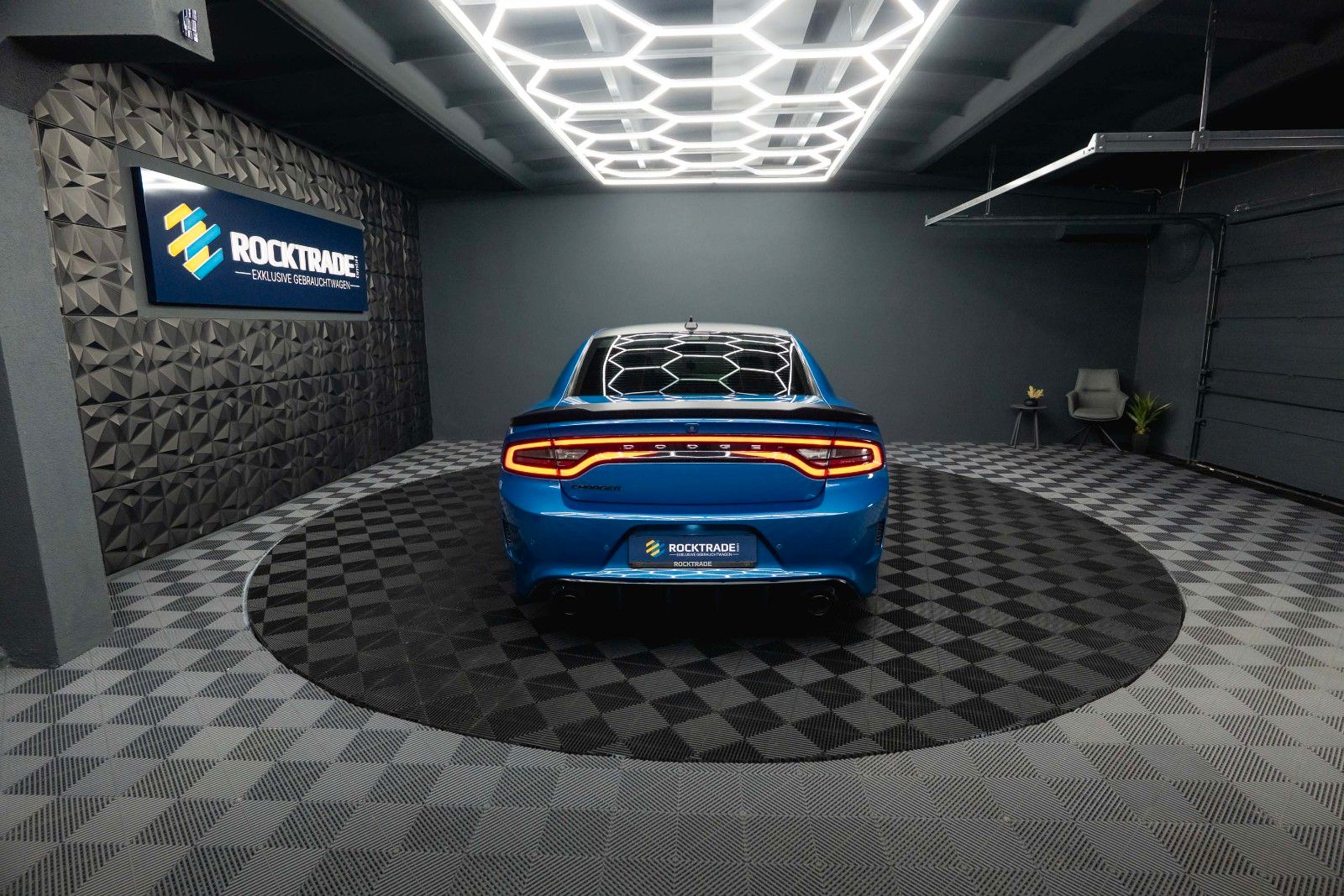 Fahrzeugabbildung Dodge Charger 5.7 V8 HEMI R/T DAYTONA Performance