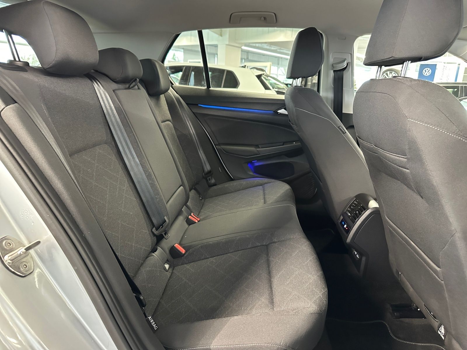 Volkswagen Golf - Bild 10