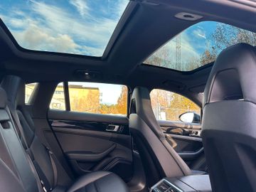 Porsche Panamera - 11
