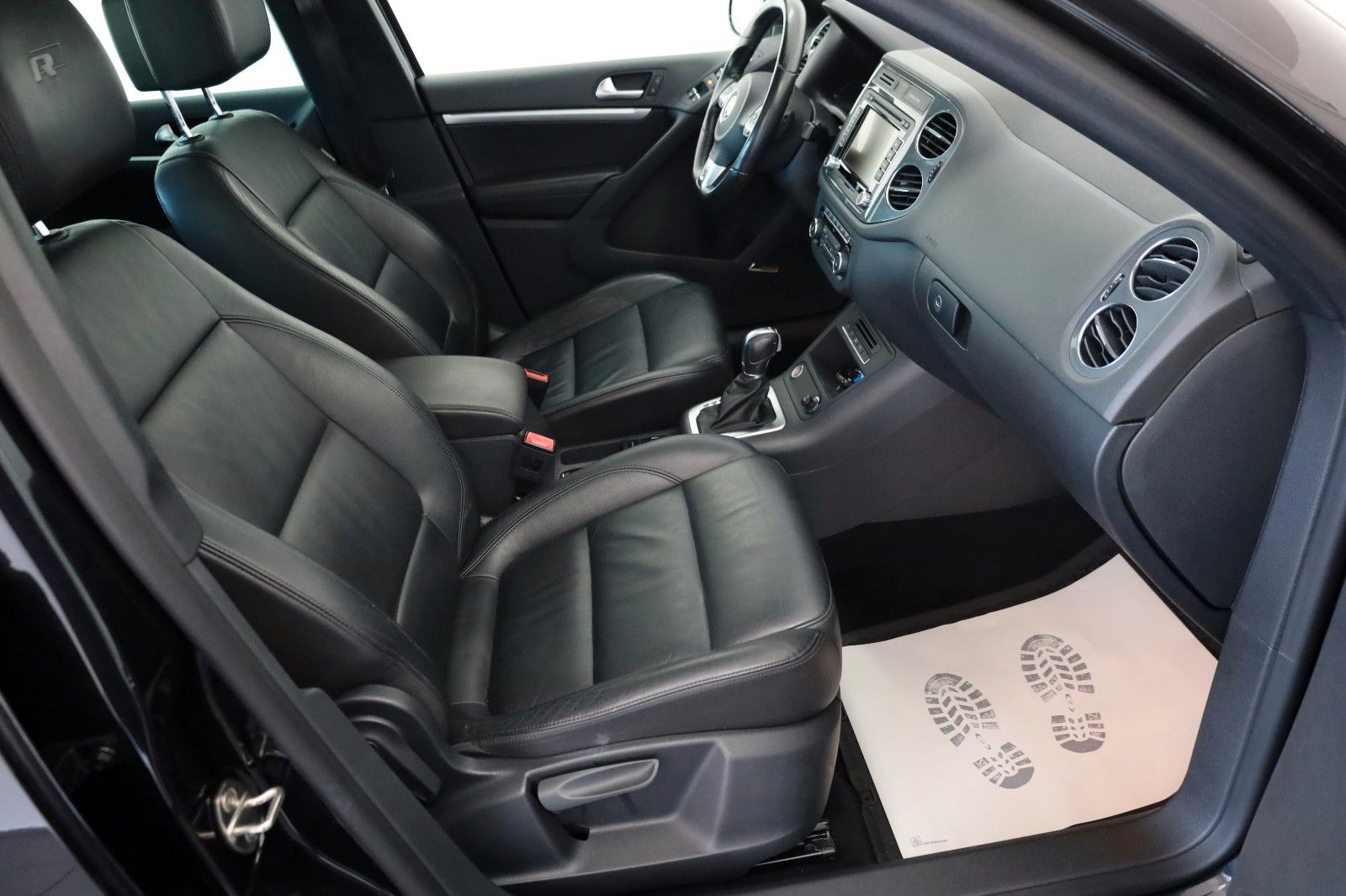 Fahrzeugabbildung Volkswagen Tiguan R Line 4M Leder,Navi,Xenon,Panorama