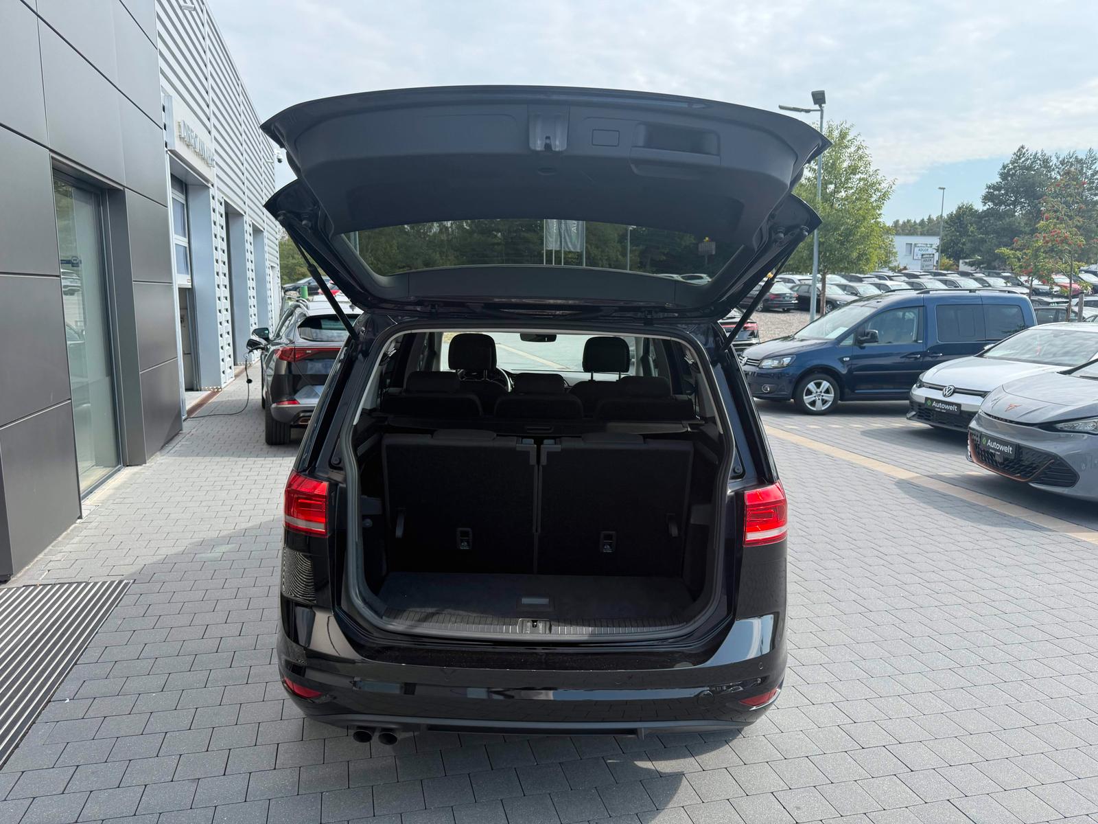 Volkswagen Touran 2.0 TDI High STHZ LED 7 SITZ AHK KAM ACC, миниатюра 6