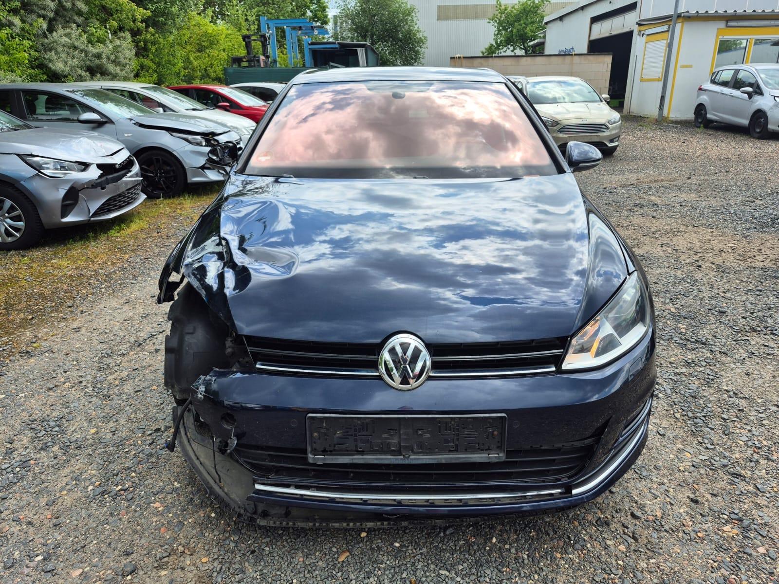 Volkswagen Golf VII Lim. Allstar BMT 2.Hand Navi