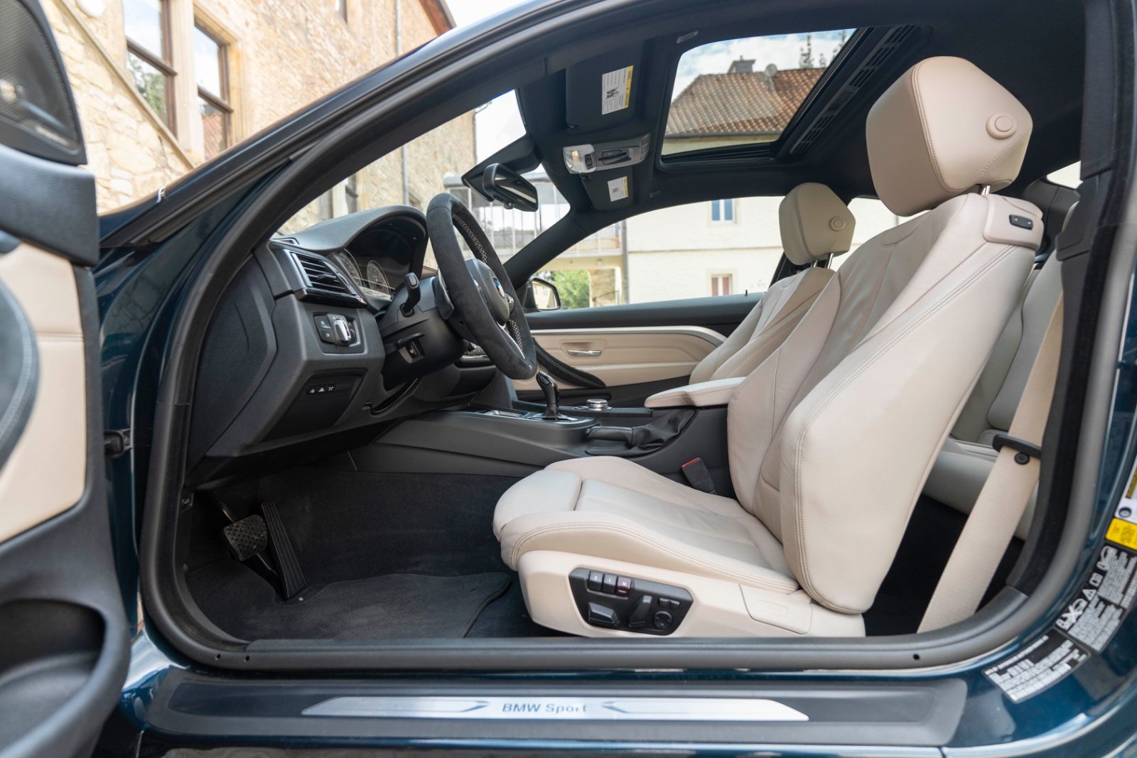 Fahrzeugabbildung BMW 435IX Coupe M-PERFORMANCE H&K HUD KAM NAV ALC