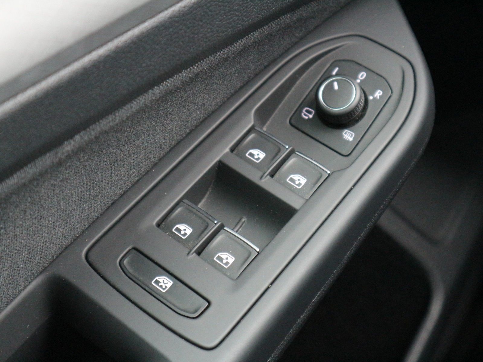 Volkswagen Golf - Bild 24