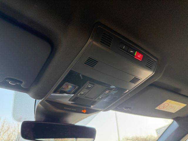 T-Roc R-Line 1.5 TSI DSG Navi Rear View CarPlay