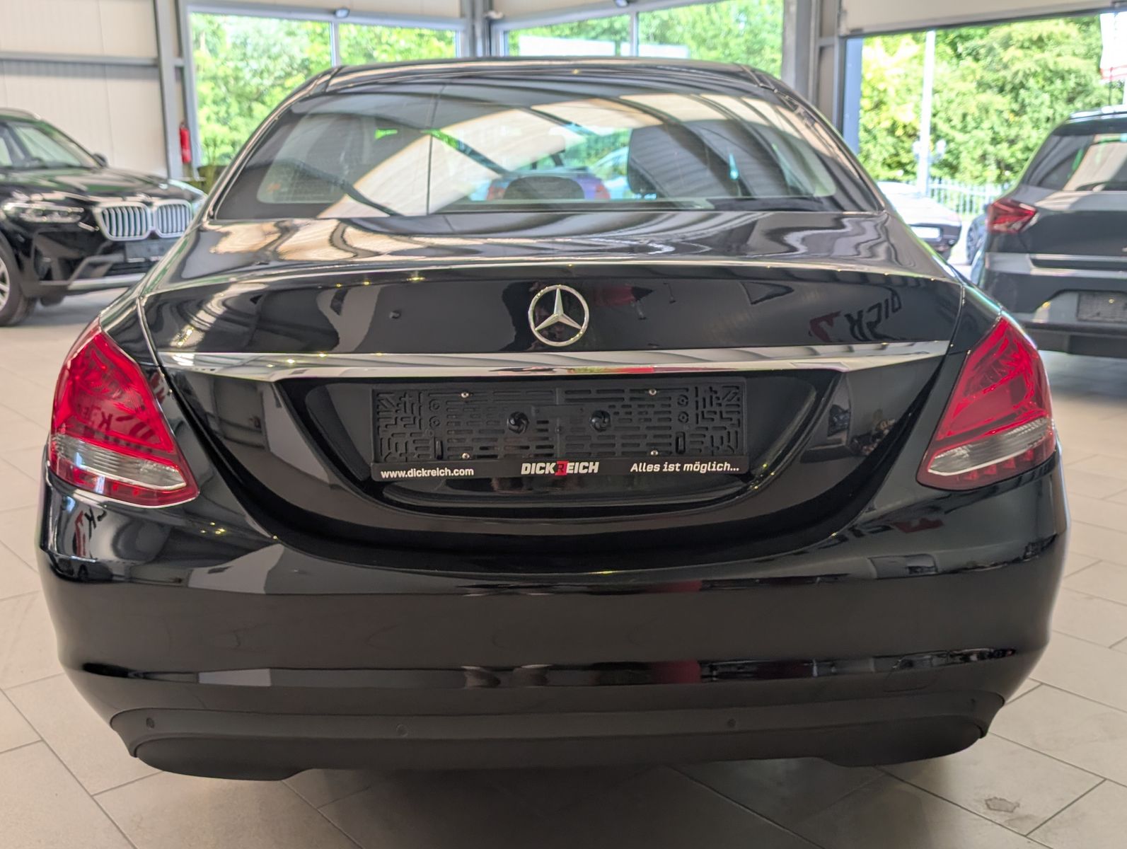 Fahrzeugabbildung Mercedes-Benz C 180 d lim. LED Burmester SHZ Park-Paket Keyles
